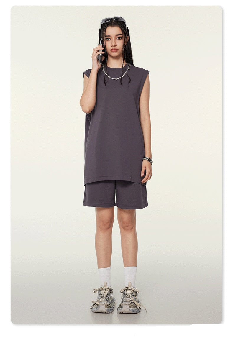 unisex tank top, oversized sleeveless tank, gender-neutral muscle tank, drop shoulder workout tank, relaxed fit gym tank, breathable oversized streetwear tank, minimalist fashion tank, trendy sleeveless oversized top