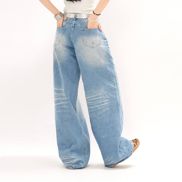 Women’s loose wide leg jeans,
Black dot splatter details,
Trendy relaxed fit jeans,
Comfortable wide leg denim,
Street style jeans for women,
Unique artistic design,
Casual everyday wear,
High-quality denim trousers,
Fashion-forward wide leg jeans,
Playful black splatter design,
Edgy women’s jeans,
Stylish relaxed fit jeans,
Women’s streetwear fashion,
Durable loose fit jeans,
Modern chic denim,
Comfortable stylish jeans,
Creative flair trousers,
Casual chic wide leg pants,