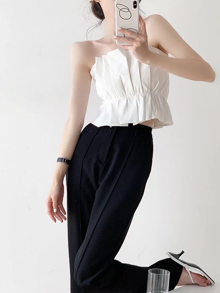 Strapless pleated top
Chic summer tube top
Elegant peplum blouse
Minimalist fashion top
Women's strapless blouse