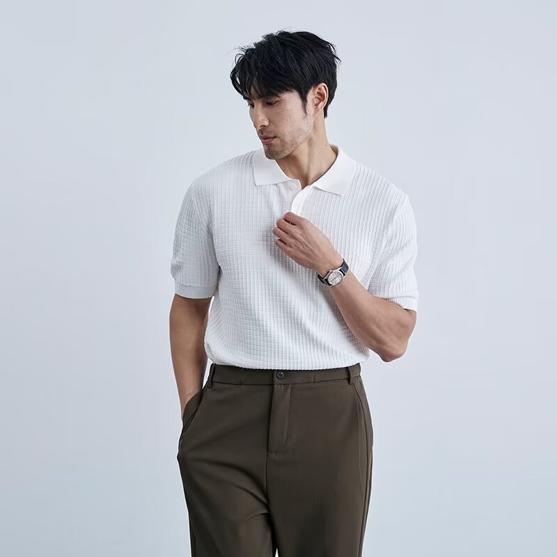 Old Money Knit Polo
White Knit Polo Shirt
Vintage Textured Polo
Classic Men's Polo Shirt
Luxury Minimalist Fashion
Preppy Summer Polo
Smart Casual Knitwear