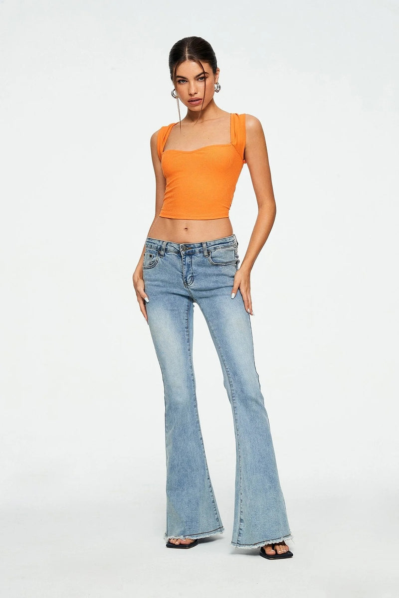 Black ribbed crop top
Sexy sleeveless top
Women’s trendy fashion
Clubwear crop top
Fitted summer top
Casual chic outfit
Stylish party wear
Street style fashion
Trendy black top
Cropped tank top