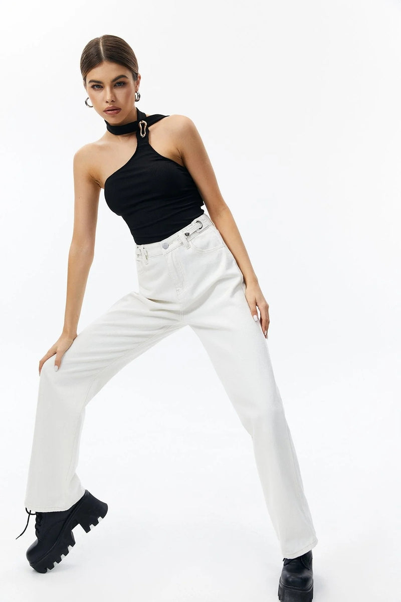 Black one-shoulder tank top
Ribbed asymmetrical top
Trendy night-out outfit
Statement buckle neck top
Sleek fashion-forward blouse