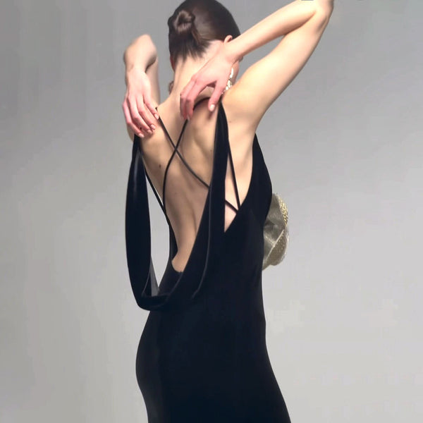 Luxury evening gown
Black velvet dress
Designer formal dress
Red carpet dress
Elegant evening wear
formal dresses for women
evening dress for women
Glamorous nightwear
Velvet mermaid gown