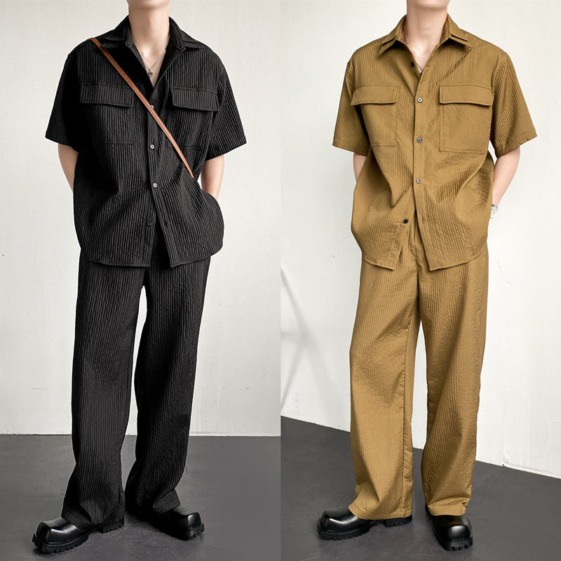Men’s two-piece outfit
Stylish men’s matching set
Textured button-up shirt and pants
Streetwear fashion for men
Loose-fit men’s summer set
Casual wear for modern men