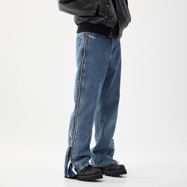 Men's denim jeans,
Light blue baggy jeans,
Relaxed fit denim,
Side zipper jeans,
Contrast stripe pants,
Baggy fit men's jeans,
Wide-leg denim trousers,
Streetwear men's jeans,
Fashionable casual jeans,
Oversized light wash jeans,
Urban style denim,
Bold zipper accents,
Men's casual trousers,
Trendy wide-leg pants,
Unique design denim,
Men's light wash denim,
Comfortable baggy jeans,
High-quality denim pants,
Relaxed fit with zipper detail,
Durable men's casual jeans,