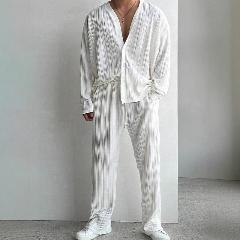 Men's lounge set
Pleated outfit for men
Relaxed fit clothing
Minimalist men's fashion
Luxury casual wear