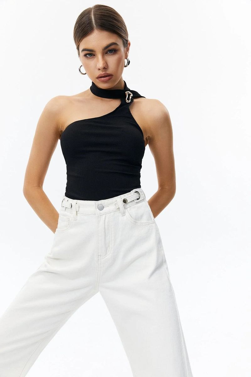 Black one-shoulder tank top
Ribbed asymmetrical top
Trendy night-out outfit
Statement buckle neck top
Sleek fashion-forward blouse