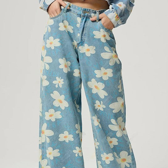 Floral print wide-leg jeans
Vintage high-waist denim
Retro daisy print jeans
Trendy printed denim pants
Oversized streetwear jeans
Y2K aesthetic wide-leg jeans
Casual baggy jeans for women