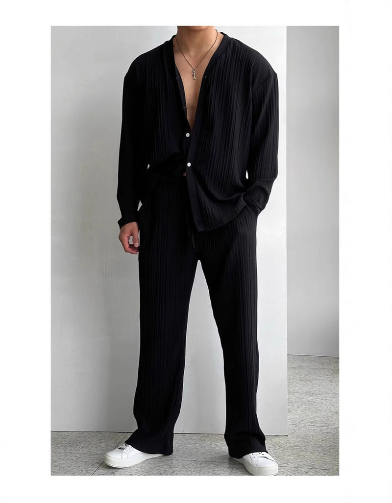 Men's lounge set
Pleated outfit for men
Relaxed fit clothing
Minimalist men's fashion
Luxury casual wear