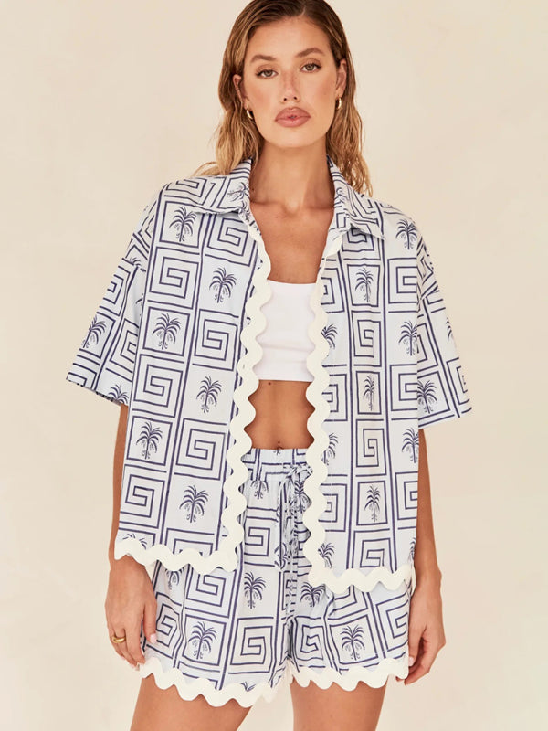 Women’s co-ord set
Summer lounge set
Two-piece outfit
Scalloped trim clothing
Vacation outfit for women
Stylish summer outfit
Lightweight loungewear