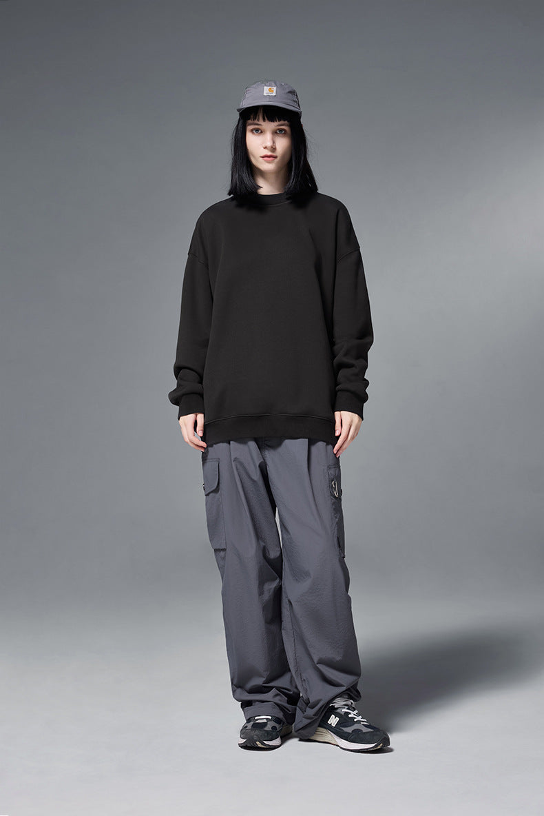 Unisex Fleece-lined Sweatshirt,
Round Neck Sweatshirt,
Drop Shoulder Sweatshirt,
Basic Sweatshirt,
Single-layer Sweatshirt,
Everyday Wear,
Casual Fit Sweatshirt,
Comfortable Sweatshirt,
Warm Fleece-lined Top,
Unisex Clothing,
Relaxed Fit Sweatshirt,
Soft Fleece Lining,
Breathable Sweatshirt,
Men’s and Women’s Sweatshirt,
Casual Streetwear Sweatshirt,
Cozy Sweatshirt,
Indoor and Outdoor Wear,
Layering Sweatshirt,
Essential Basic Sweatshirt,
Versatile Fleece Top,