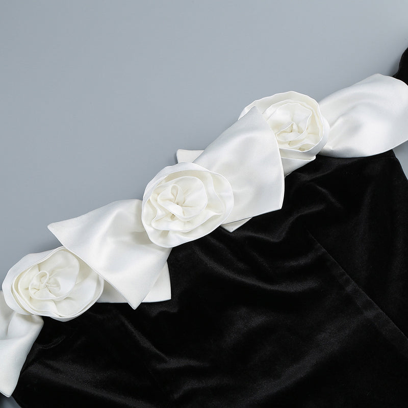 Elegant Off-Shoulder Black Velvet Fishtail Gown with White Floral Accents – Formal Evening Dress