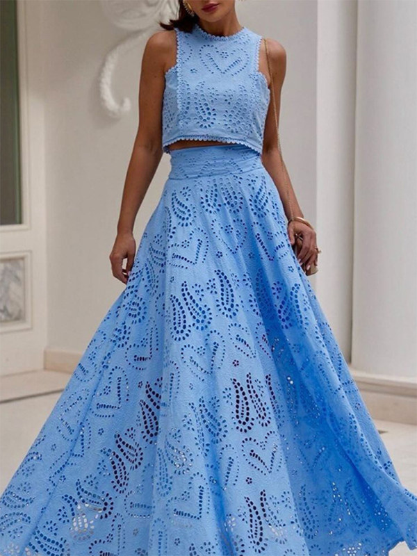 Elegante vestido rosa de vacaciones de dos piezas con ojales: top corto y falda larga 