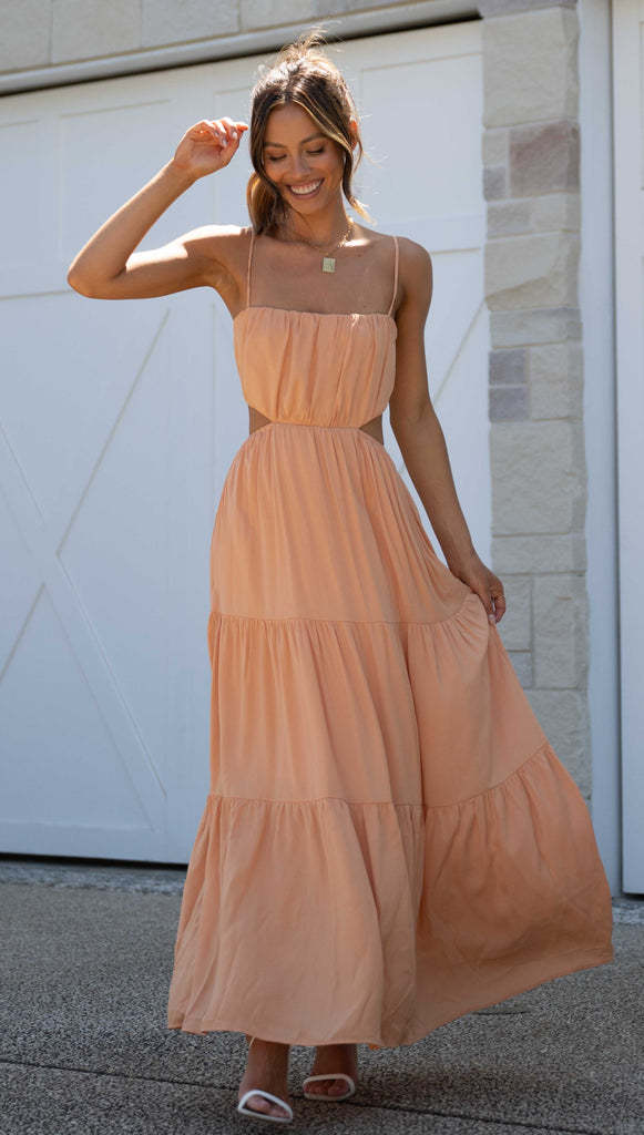 cut-out tiered maxi dress multi-color

sleeveless summer dress for vacation

lightweight spaghetti strap sundress

open waist casual maxi dress

colorful maxi dress with cut-out

maxi dresses for summer

cut-out maxi dress women

tiered beach dress

breathable vacation dress

casual maxi sundress
open waist tiered sundress

strappy holiday dress